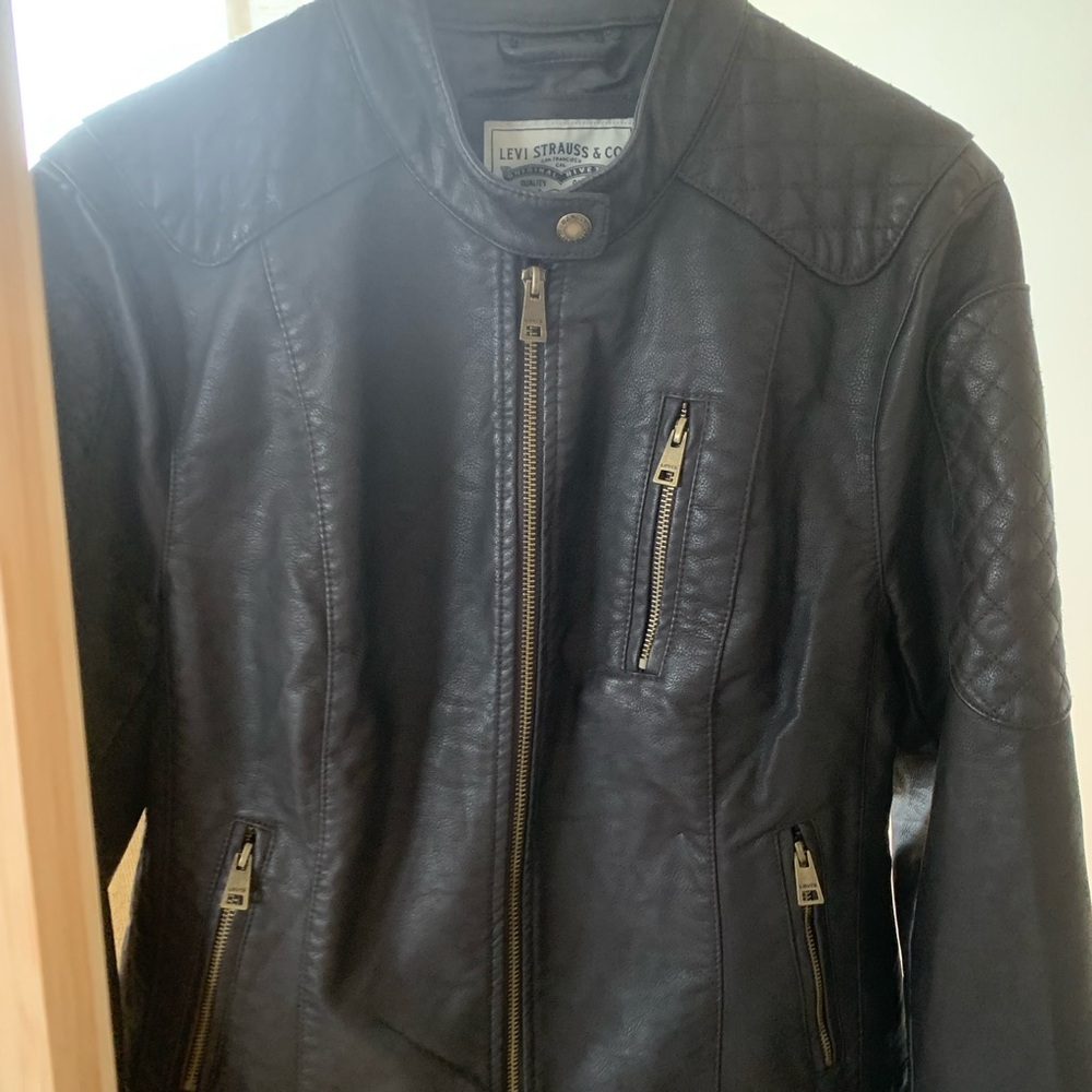 Levi’s Strauss & Co almost new condition vegan leather jacket 🧥